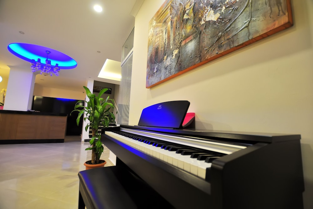 Yeniceri City Hotel 24/29