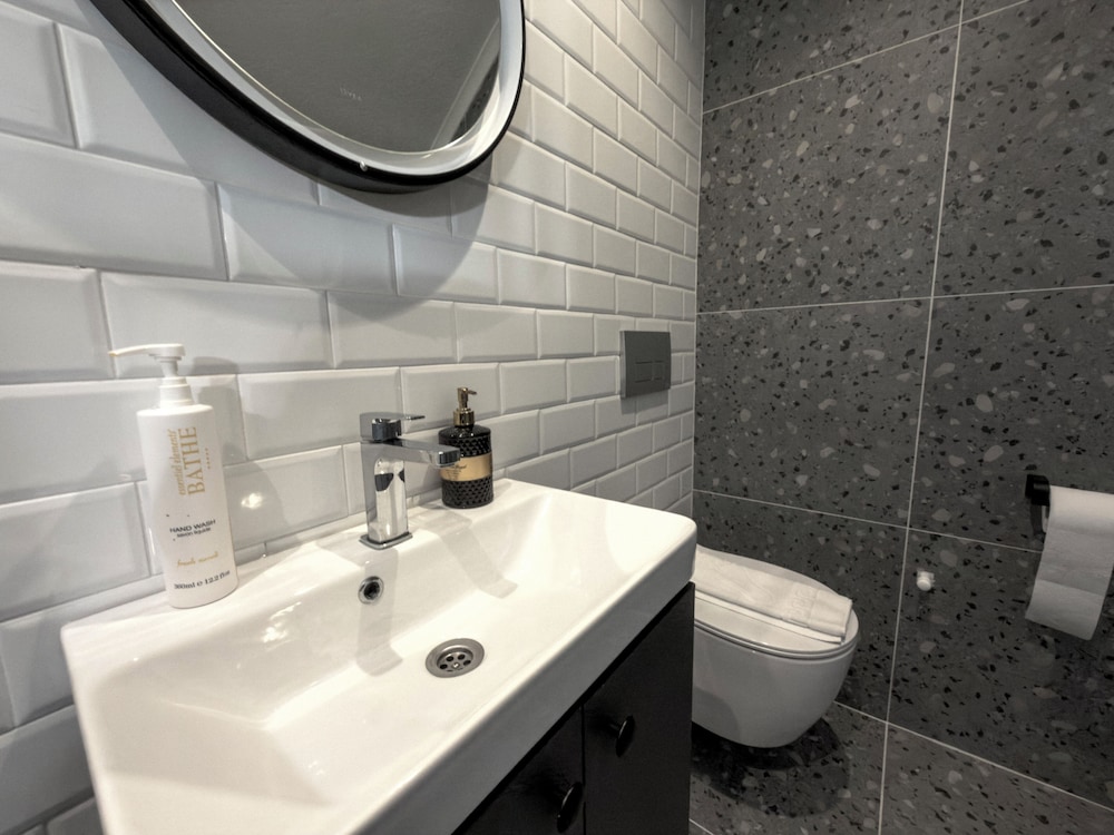 Juglans Suites 47/49