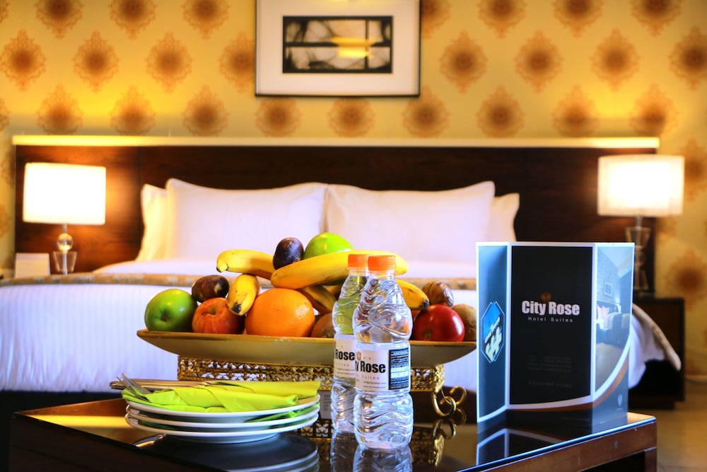 CITY ROSE HOTEL SUITES 30/67