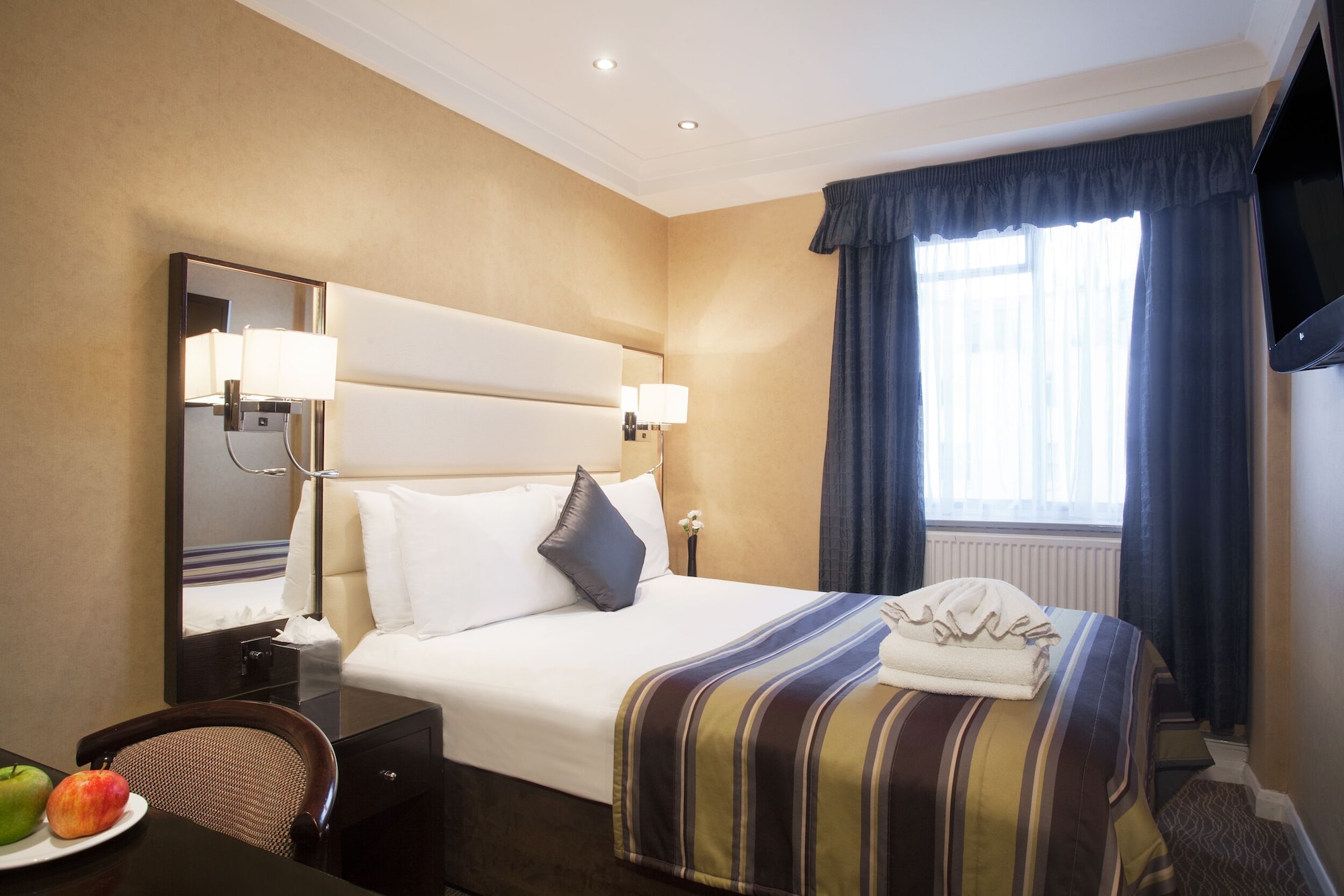 غرفة ديلوكس بسرير مزدوج، Park Grand London Hyde Park 4/10