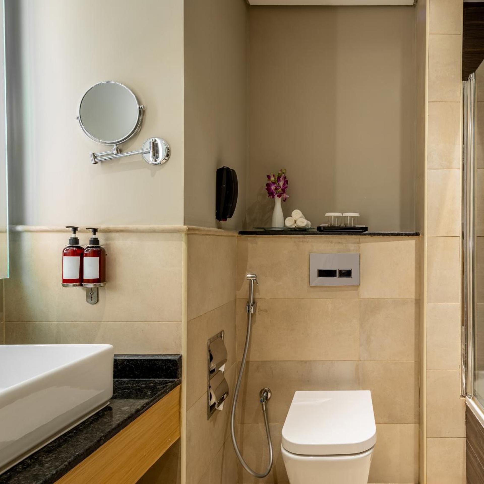 غرفة بسرير فردي، Flora Inn Dubai 3/5