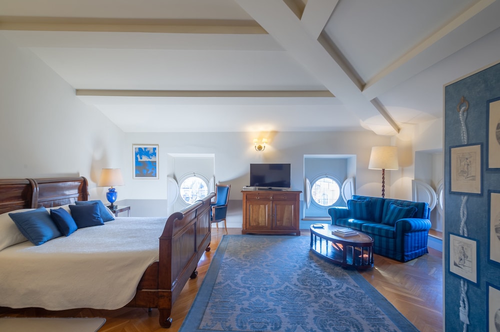 Albergo Pietrasanta 28/66