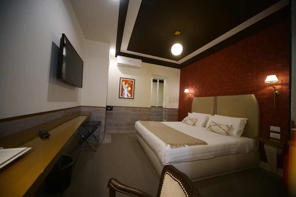 SUPERIOR, DOUBLE BED