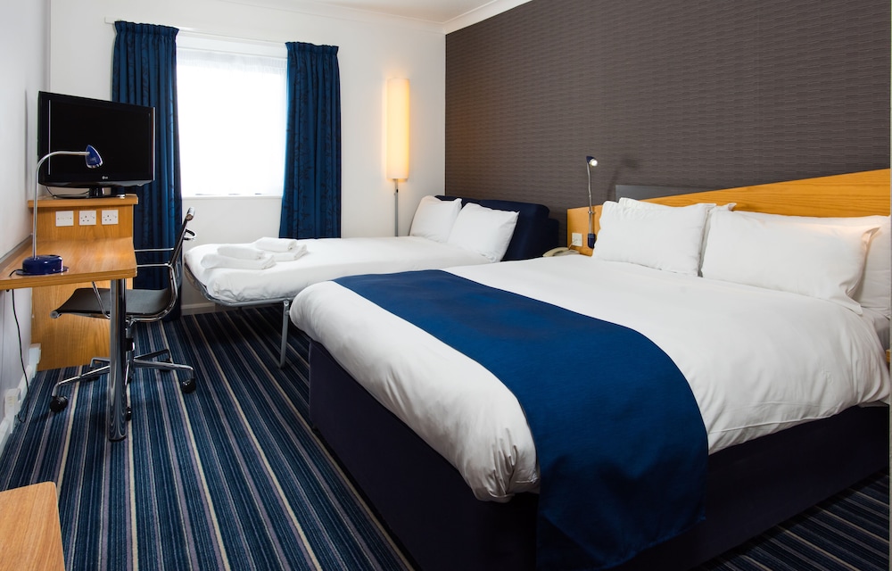Holiday Inn Express Southampton West 13/64