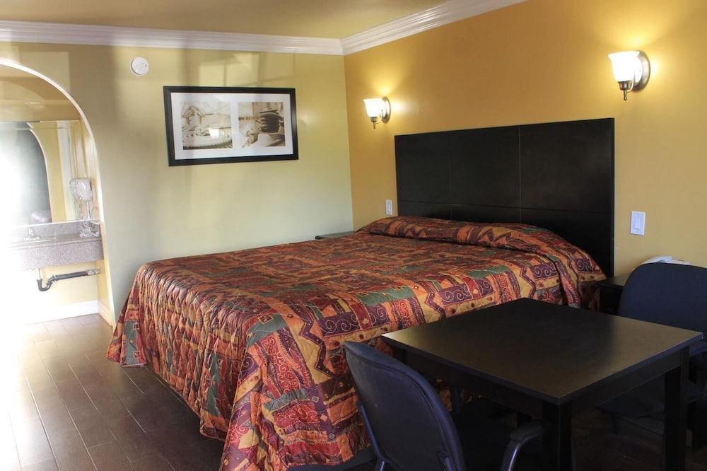 El Rancho Inn 14/36