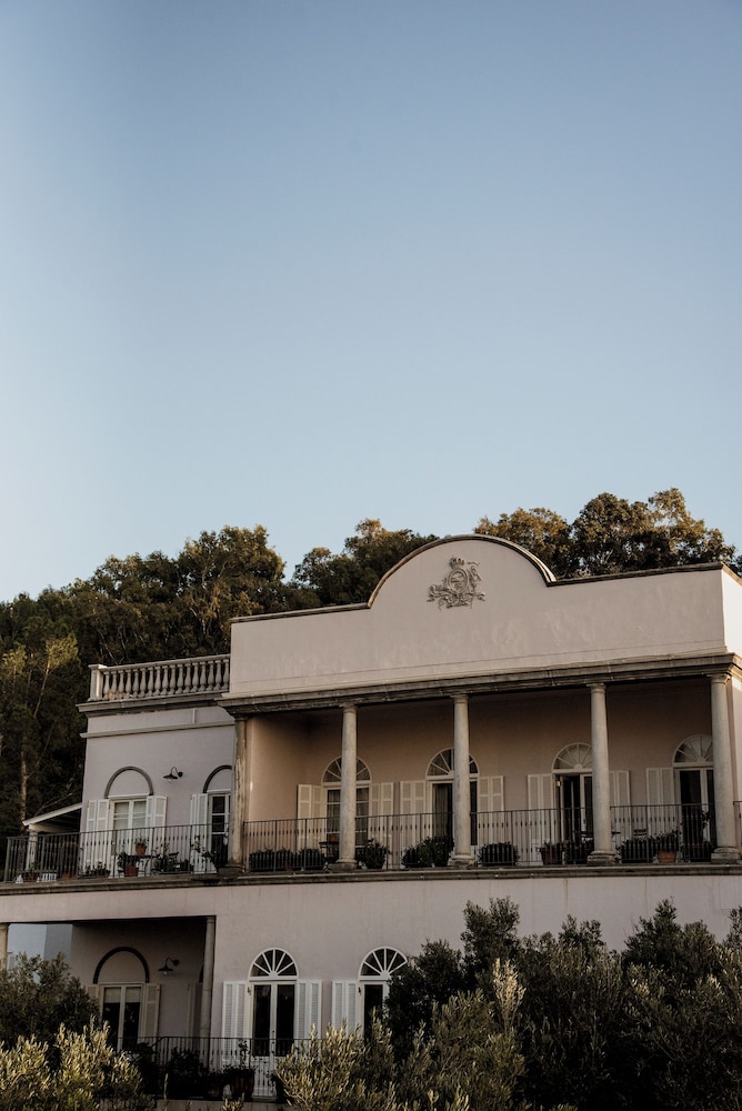 Dorp Hotel in CAPE TOWN - WESTERN CAPE