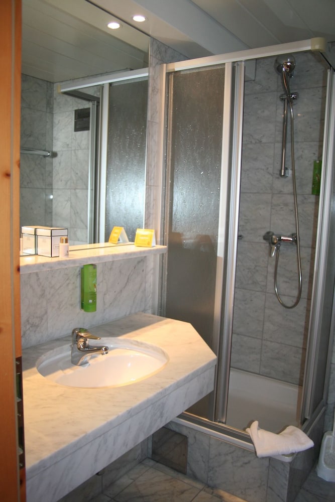 ALPENHOTEL SAALBACH 32/32