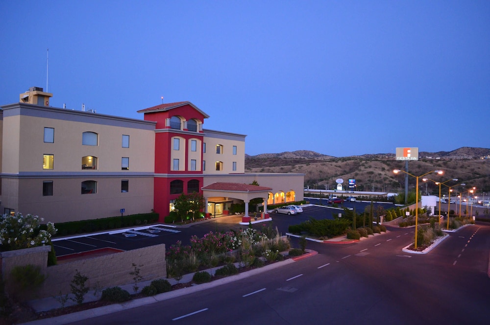 Fiesta Inn Nogales 4/42