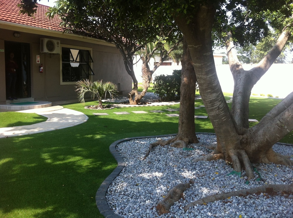Cosy Palms Guest House 18/26