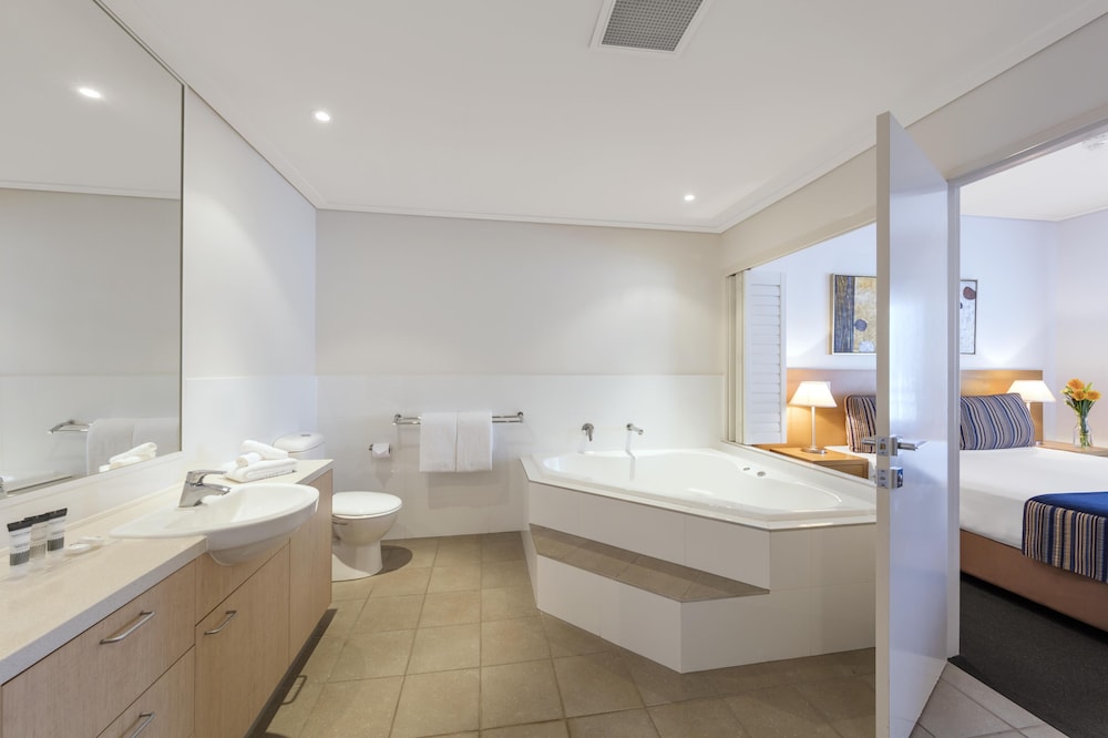 Oaks Broome Hotel 48/48
