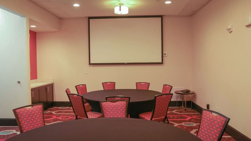Homewood Suites by Hilton North Houston/Spring 47/54