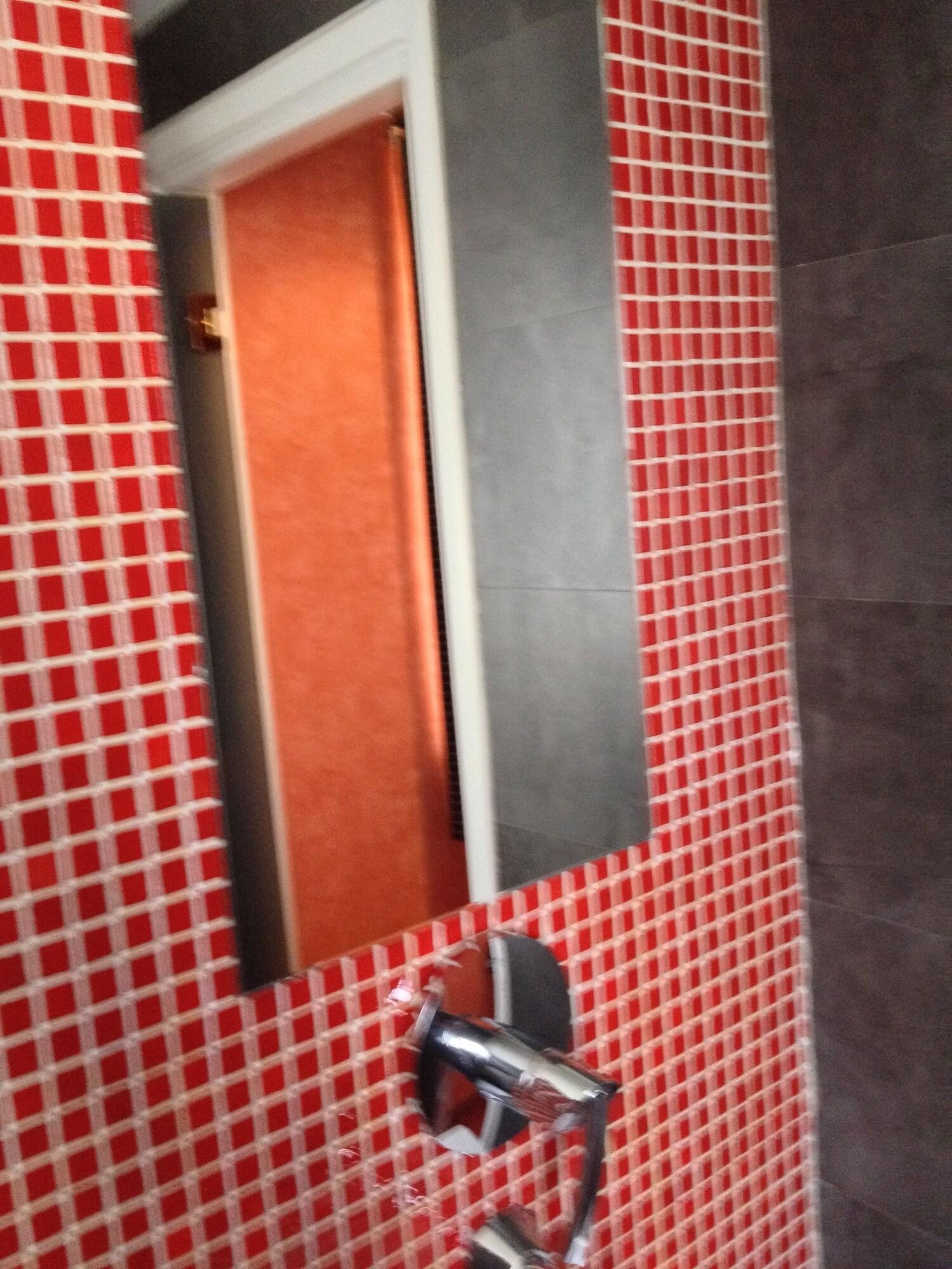 Lacoba Hotel 25/33