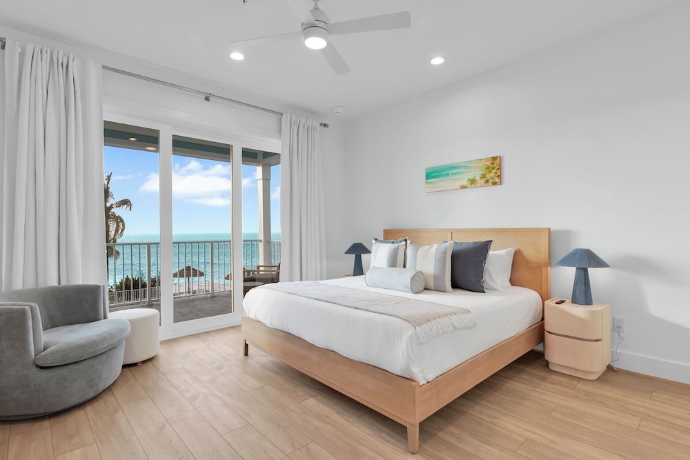 Lime Tree Bay Resort 24/65