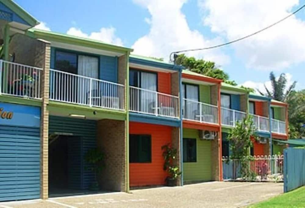 Coolum Budget Accommodation 4/34