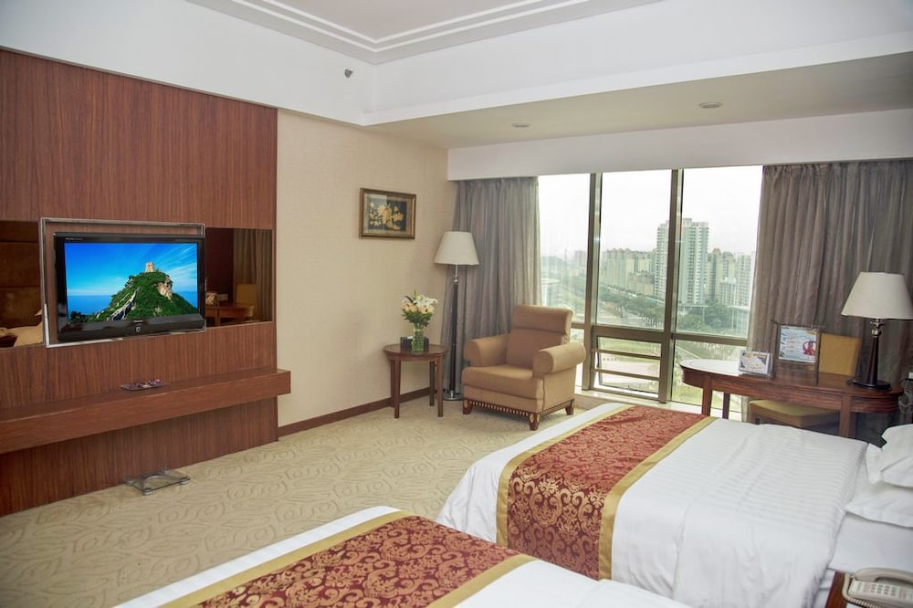 Gladden Hotel Jiangmen 34/61