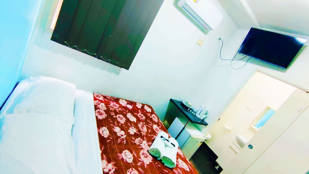 1 BEDROOM, BASIC, SINGLE