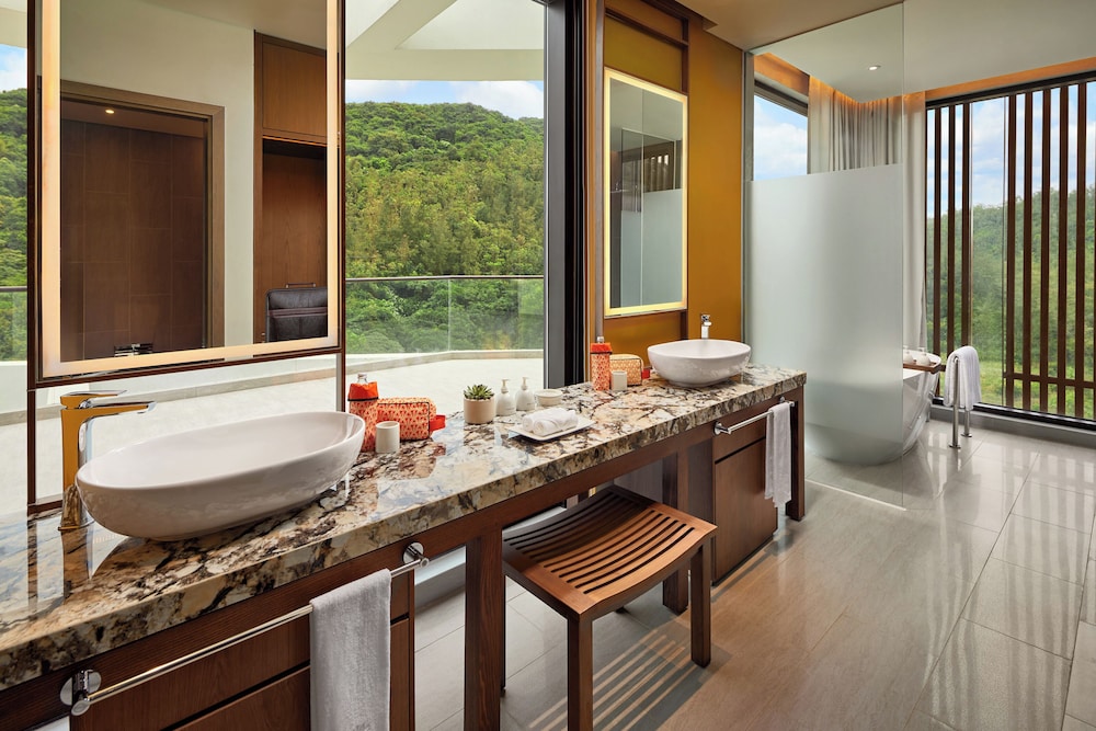 Angsana Quan Lan Ha Long Bay 45/48
