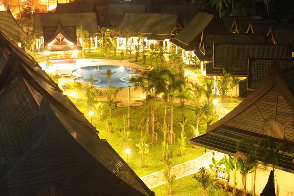 Airport Resort And Spa 49/69