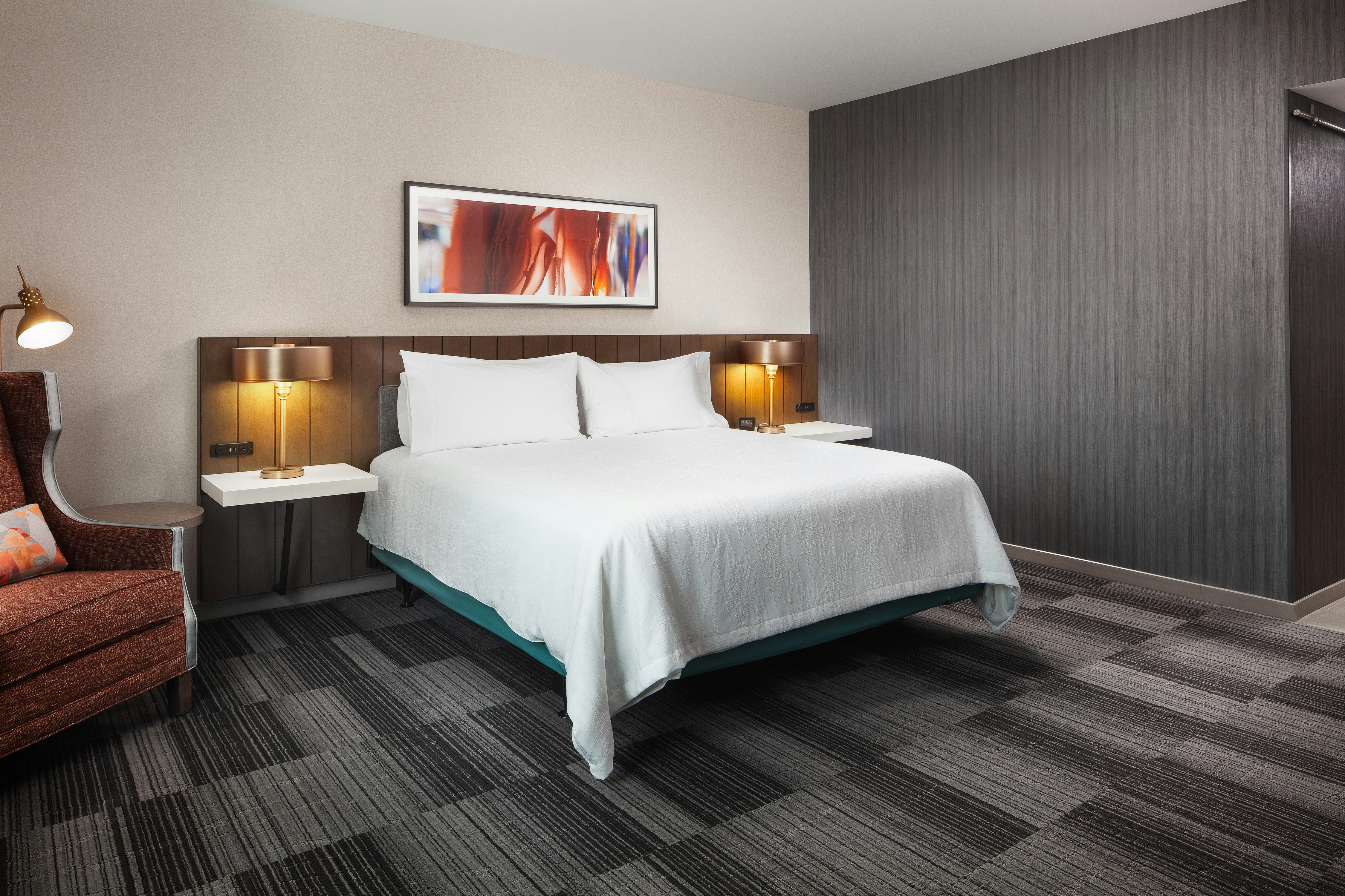 ROOM, KING BED