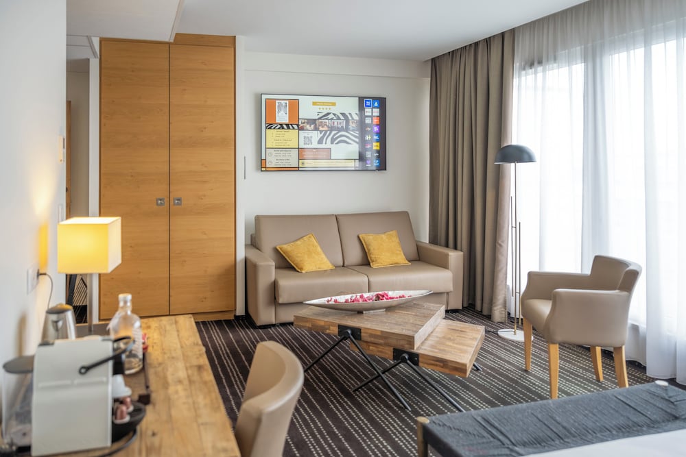 Brit Hotel Lodge 35/50