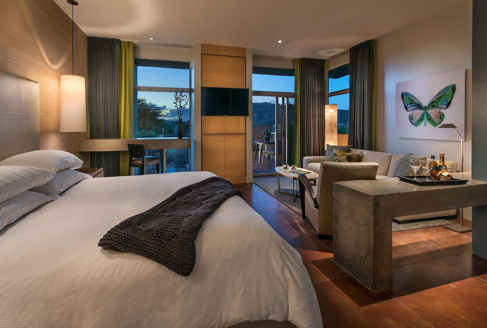 Casita, Spa, King Bed, Patio