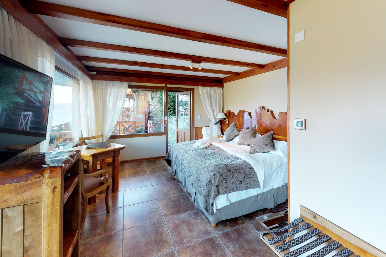 Private, Spa, Suite, Lake View, Terrace