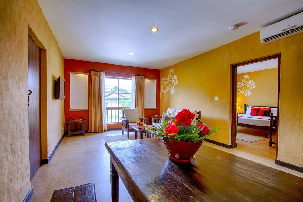 Temple Tree Resort And Spa 50/72