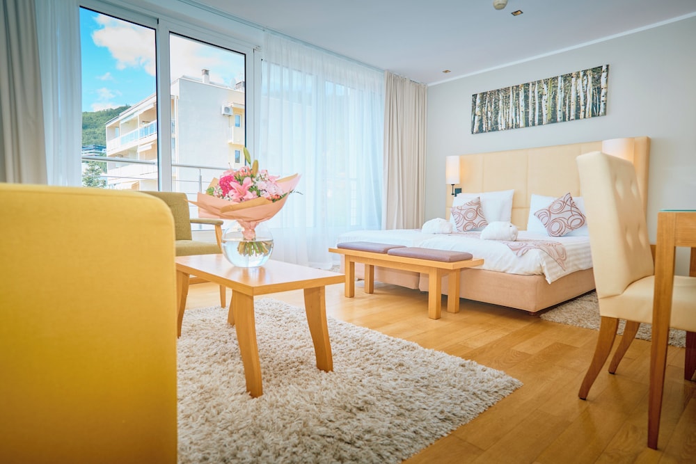 JUNIOR SUITE, DOUBLE BED