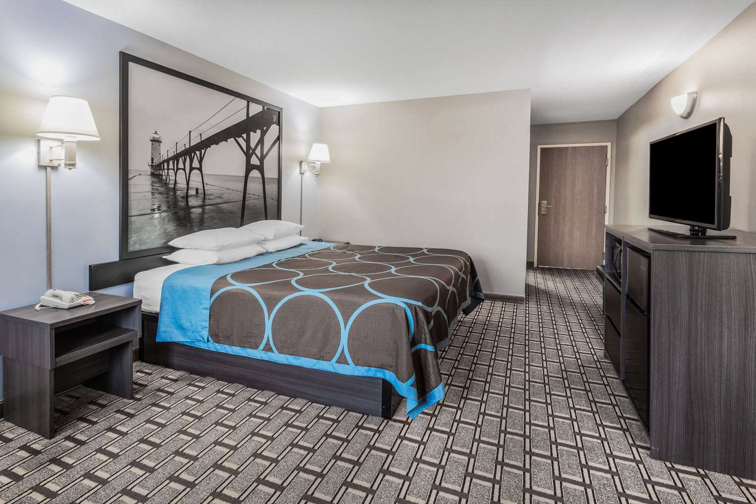 Super 8 by Wyndham Marysville/Port Huron Area 11/33