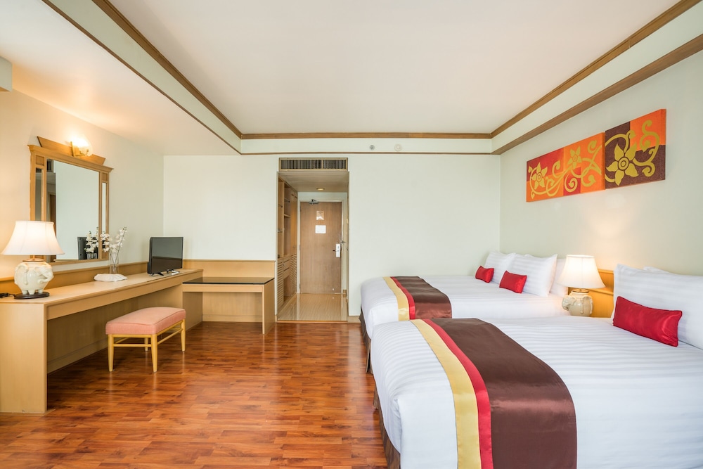COSY BEACH HOTEL 18/50