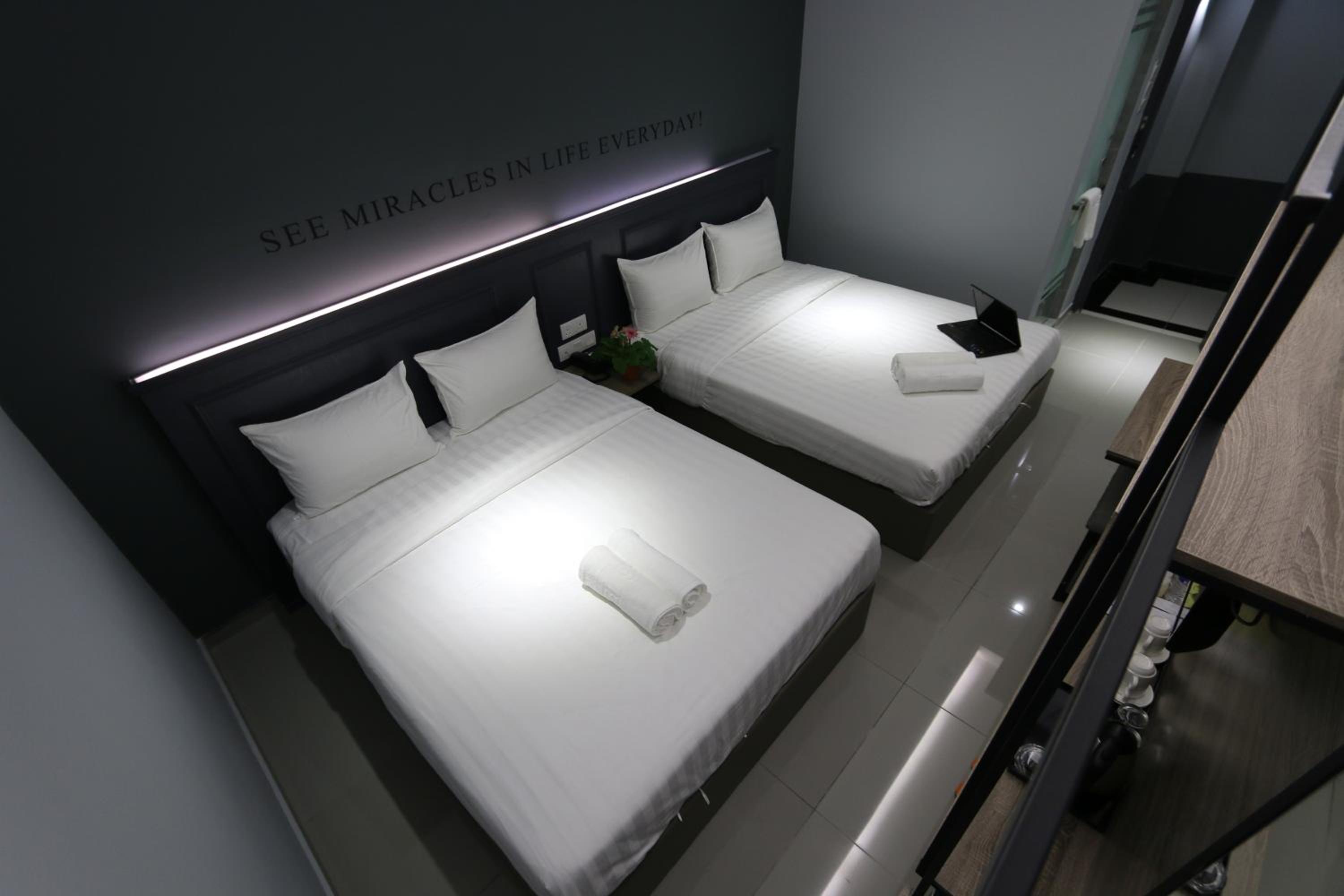 Deluxe, Family, Hotel 99 Sri Petaling @ Bukit Jalil 3/8