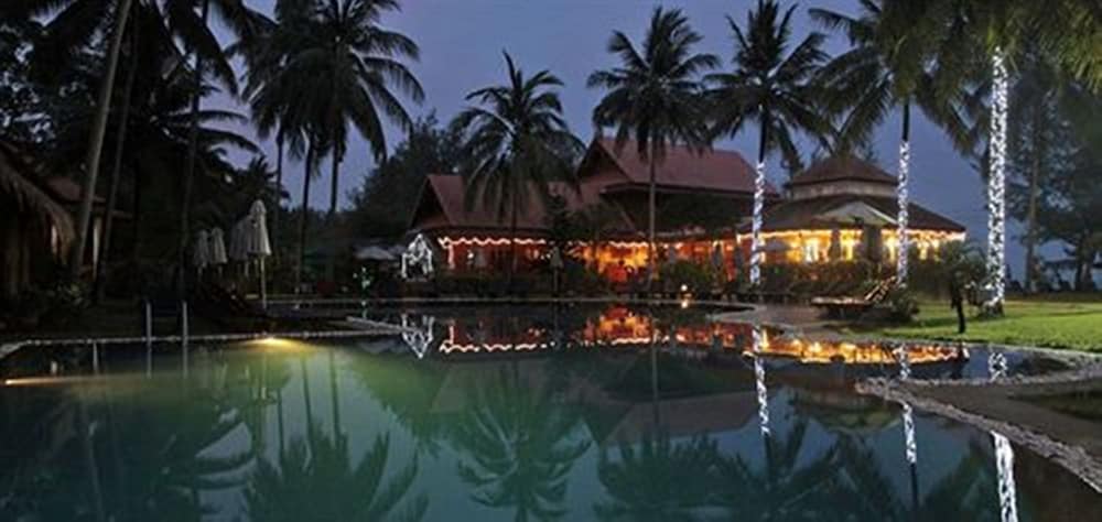 Coral Hotel Bangsaphan 9/62