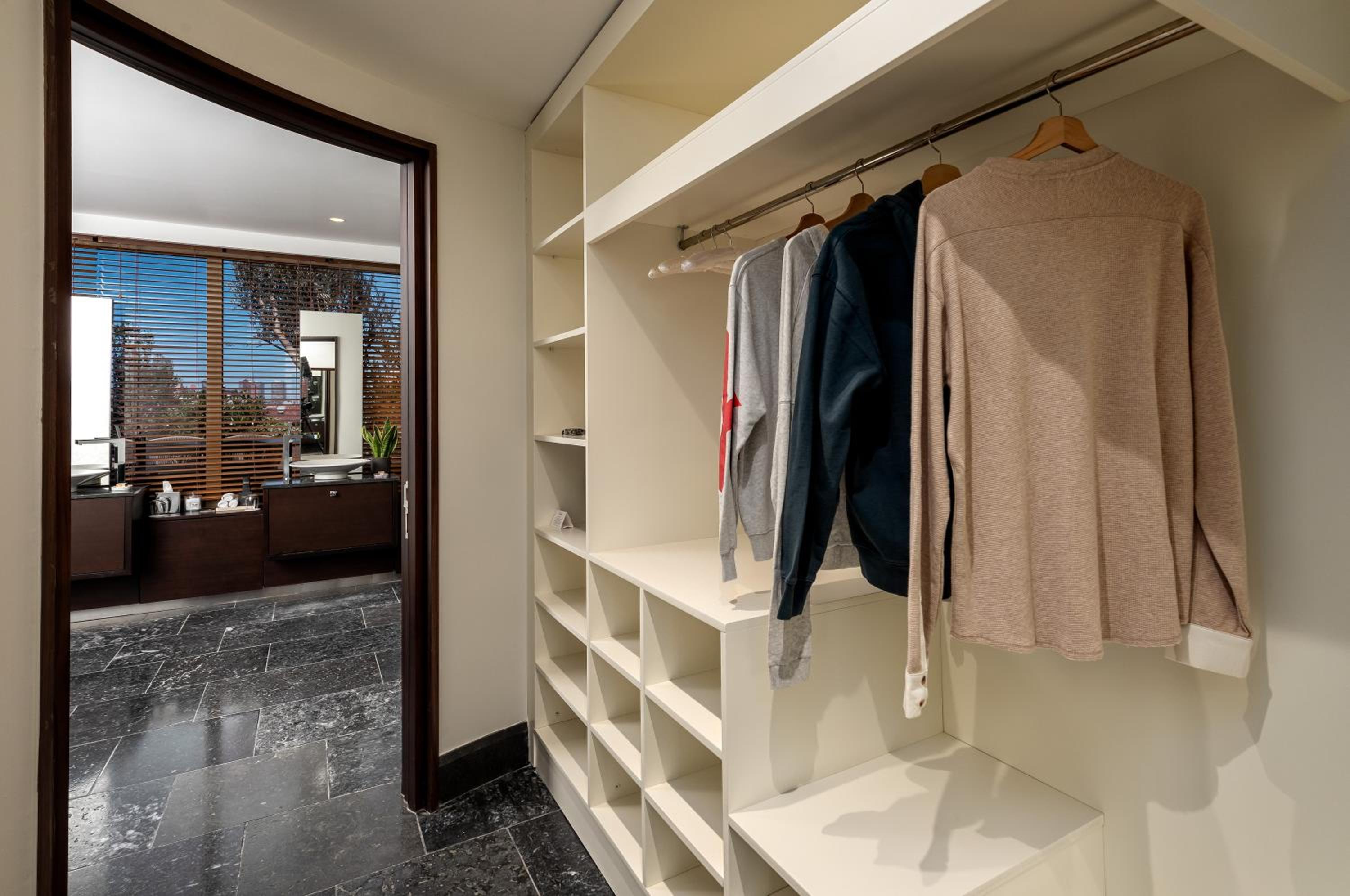 جناح بسرير كينج، The Stay Boulevard Nisantasi 8/8