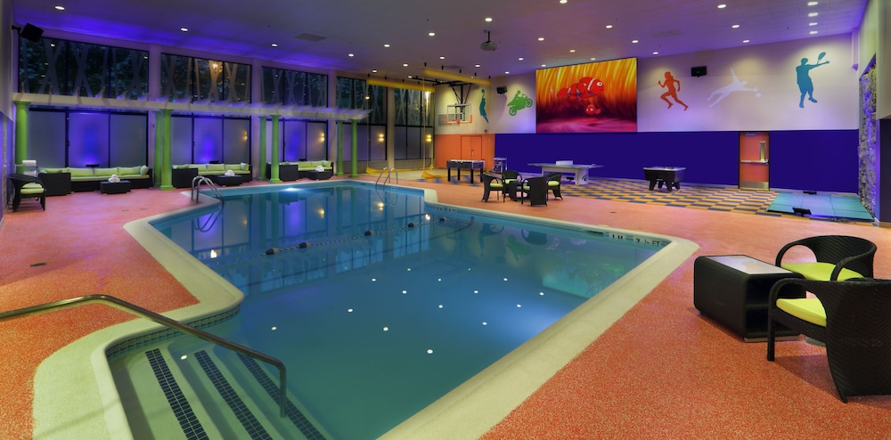HOLIDAY INN BOSTON BUNKER HILL AREA in SOMERVILLE - MA