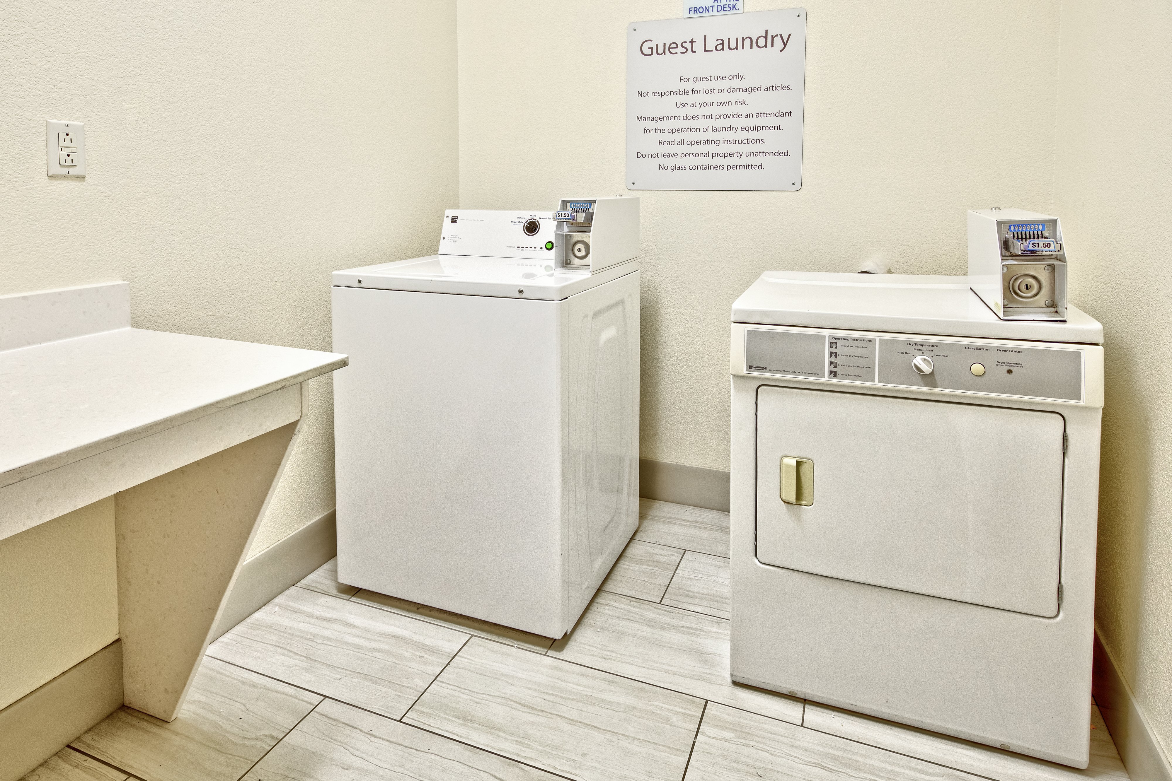 Holiday Inn Express Hotel Suites Clarksville 61/61
