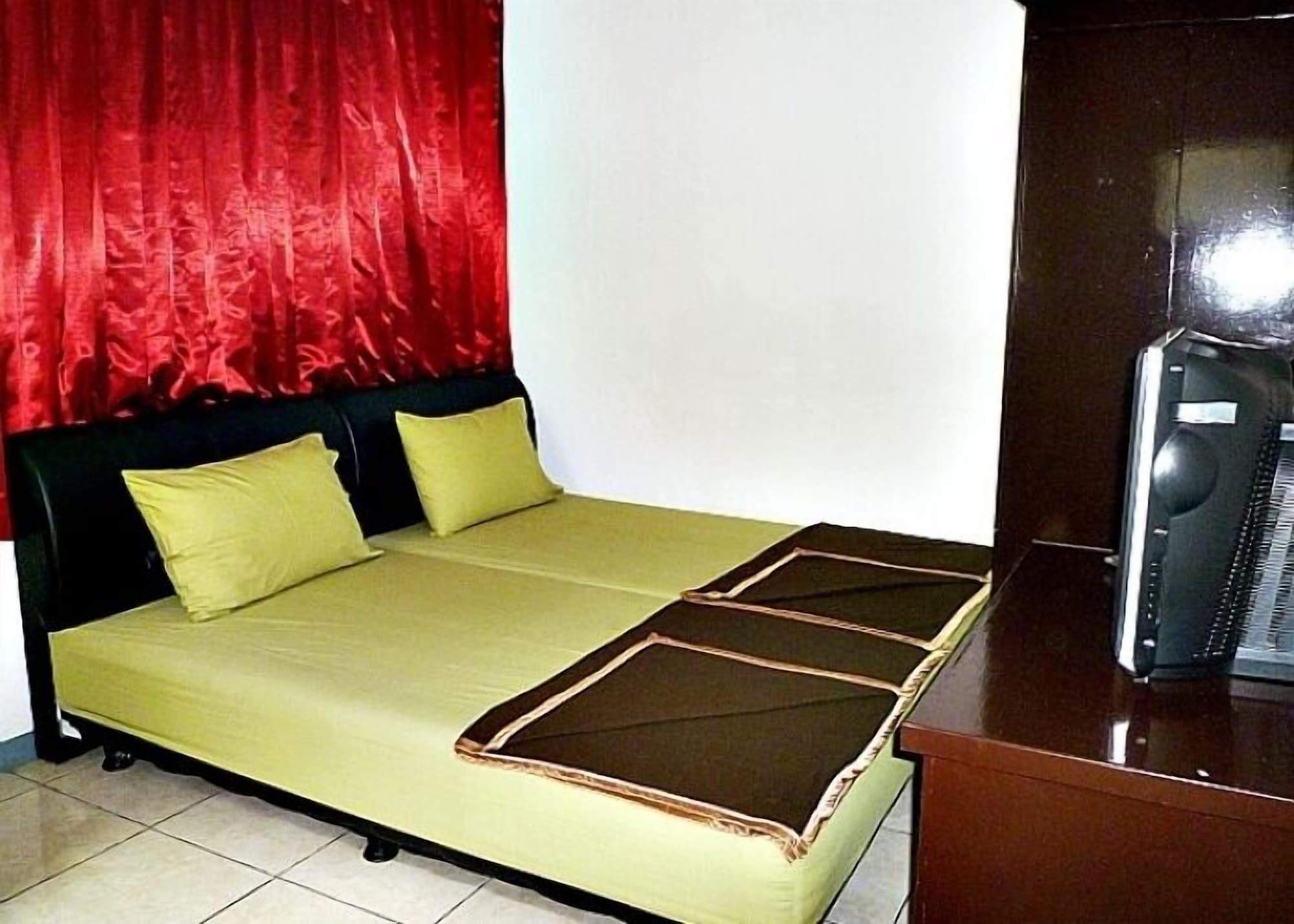 Room at Hotel O near D'Botanica Bandung Mall, BANDUNG