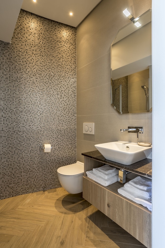 Seaview Luxury Retreat 37/42