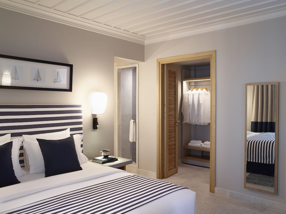 Summer Senses Luxury Resort 24/81