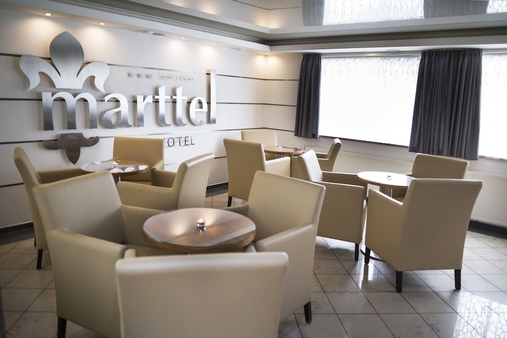 HOTEL MARTTEL 52/62