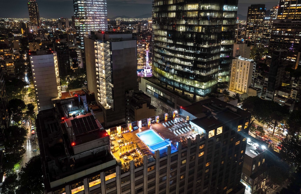 Galeria Plaza Reforma 5/69