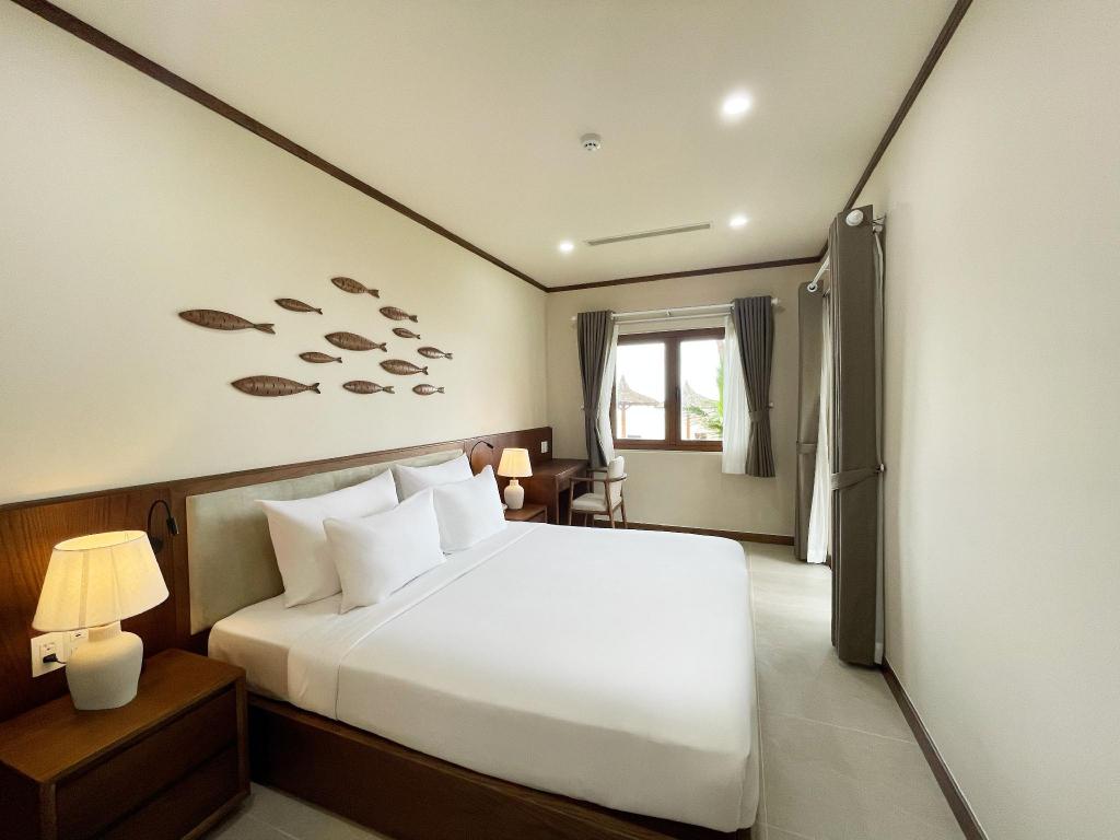 2 Bedrooms, Villa, Queen and Twin Beds, Beach Front
