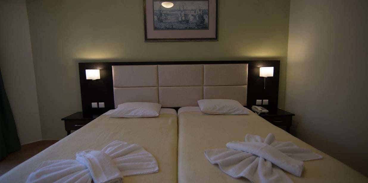 Aphrodite Hotel 6/41