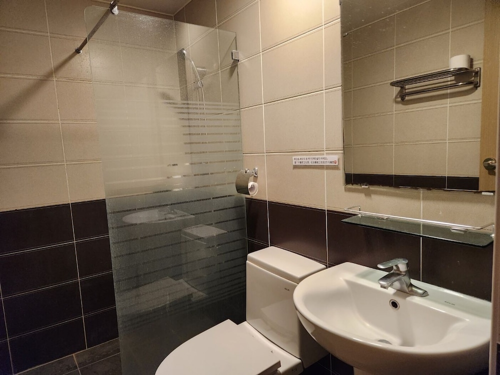 Navis Hotel & Pension 35/41