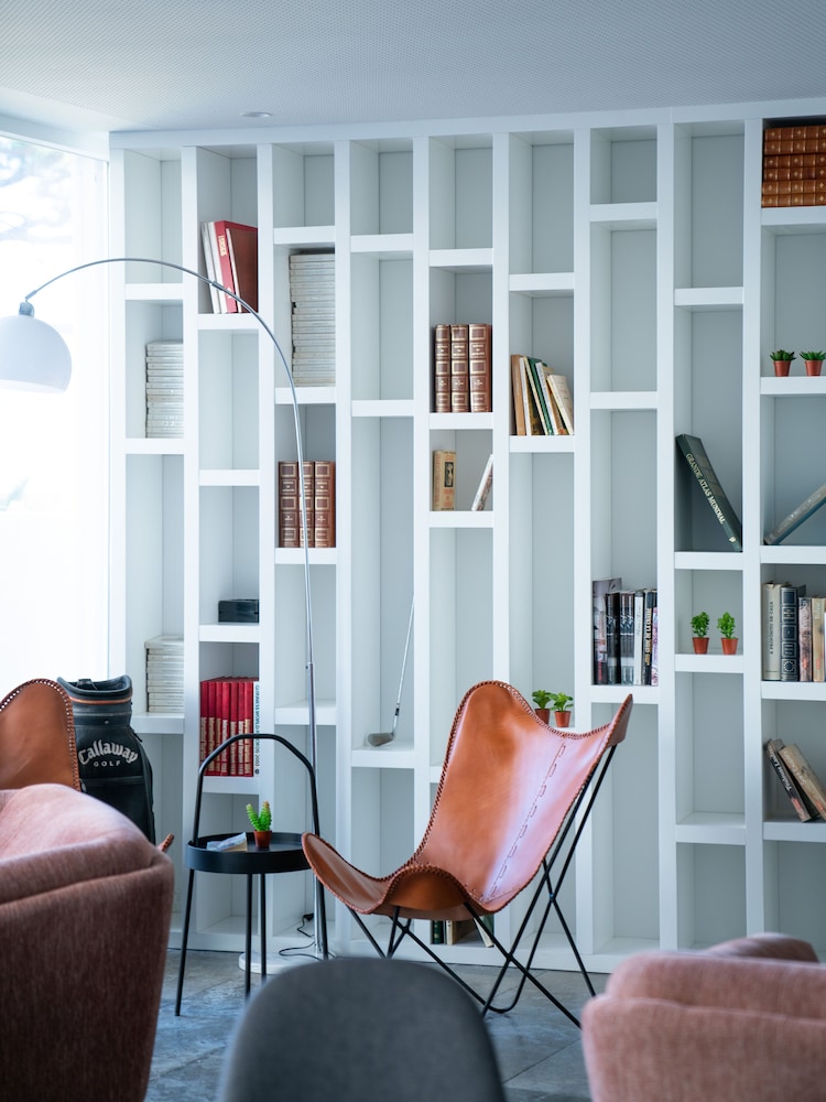 A House in Estoril - Adults Only 18/26