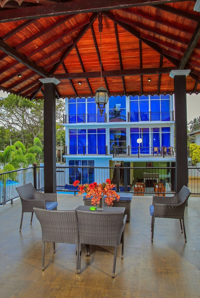 Christima Residence 33/50