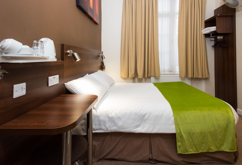 Marble Arch Inn 20/29