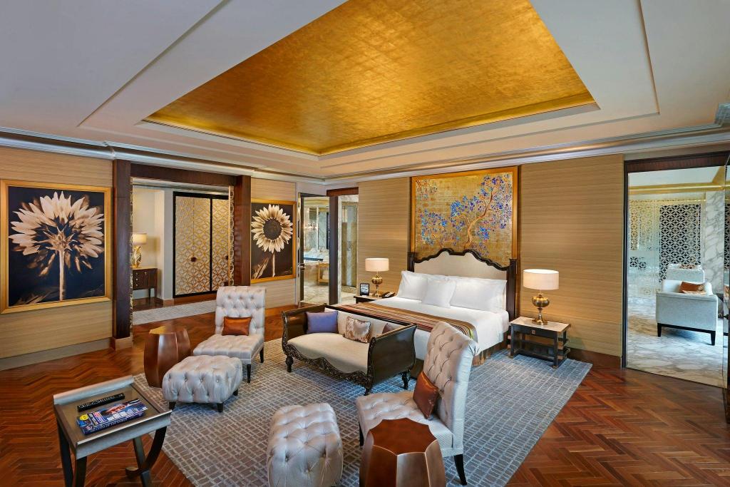 1 Bedroom, Presidential, Suite, King Bed, City View, North Wing, High Floor