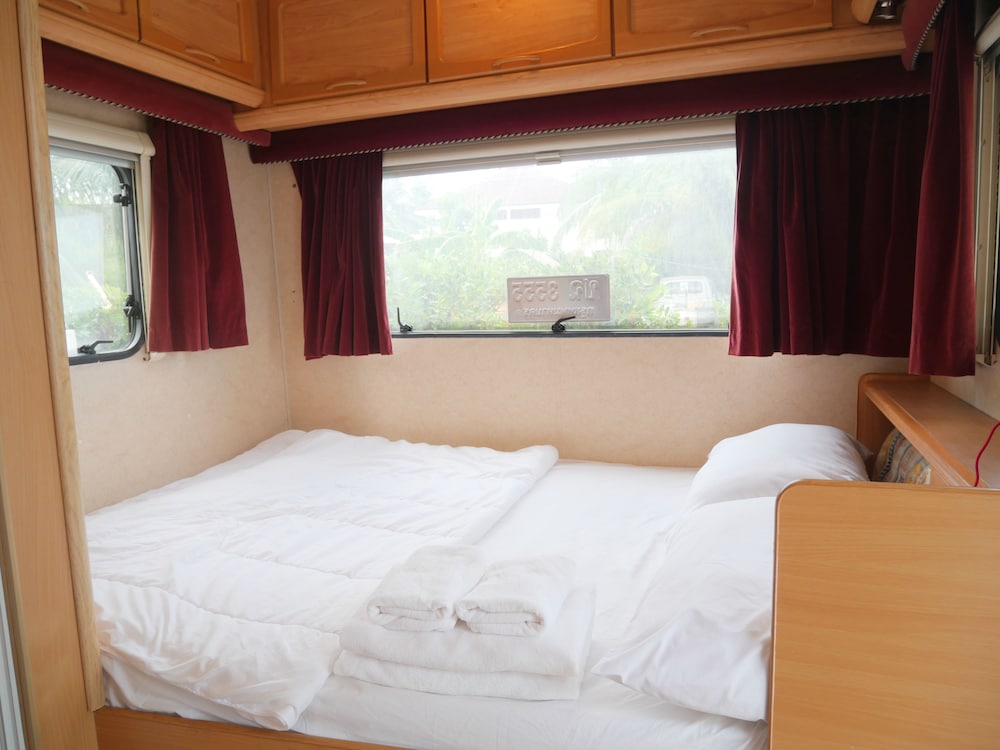 Samui Caravans 16/50