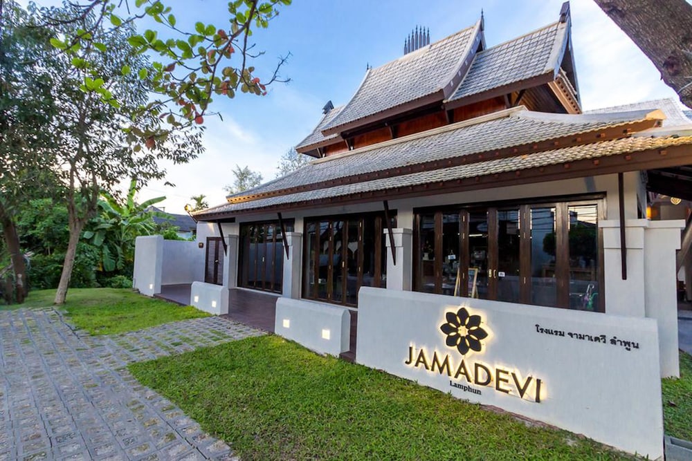Jamadevi Hotel 4/91