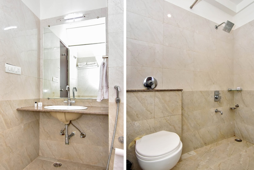 Hotel Mukund Villas 46/48